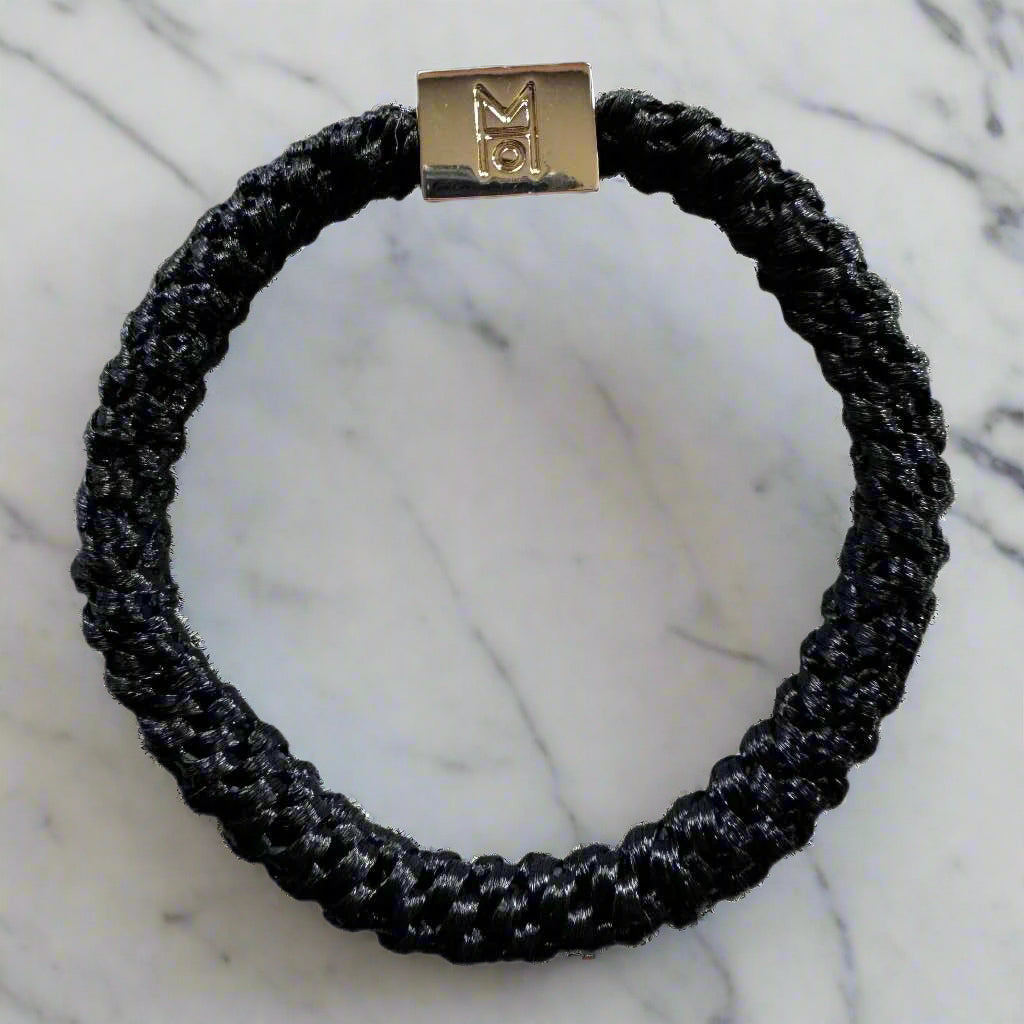 Signature: Graceful Grip Hair Tie