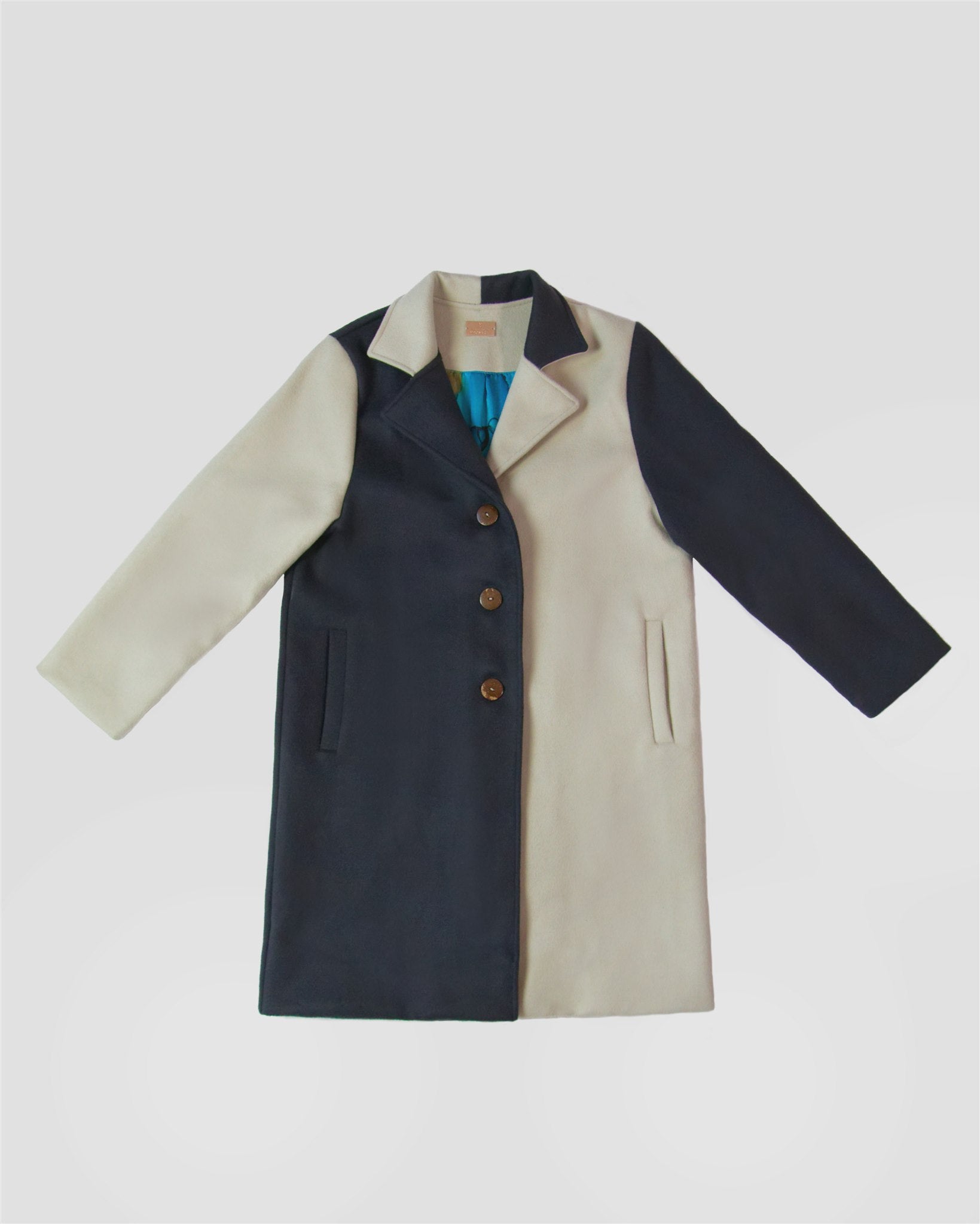 The Essential Coat: Elevate Your Everyday