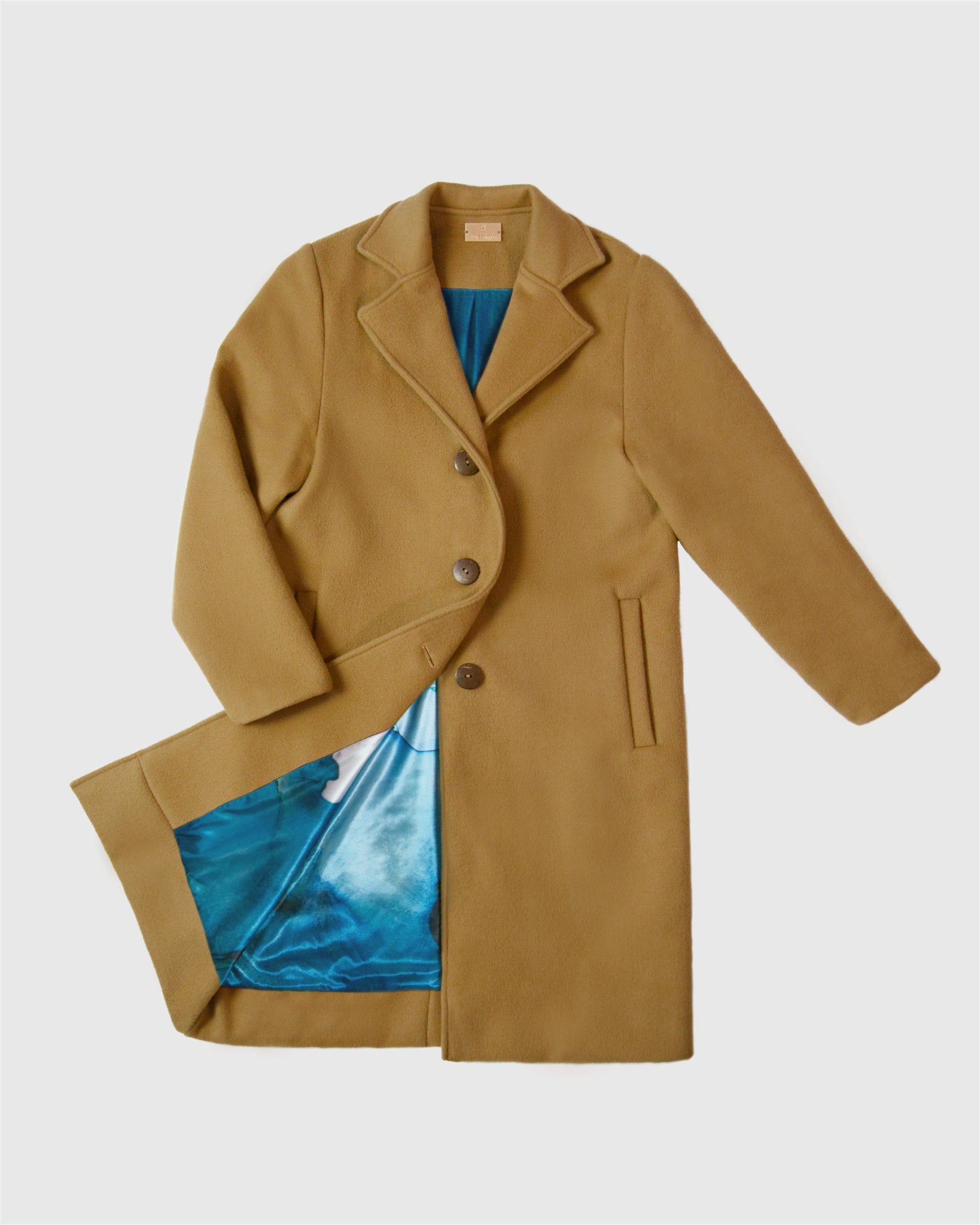 The Essential Coat: Elevate Your Everyday