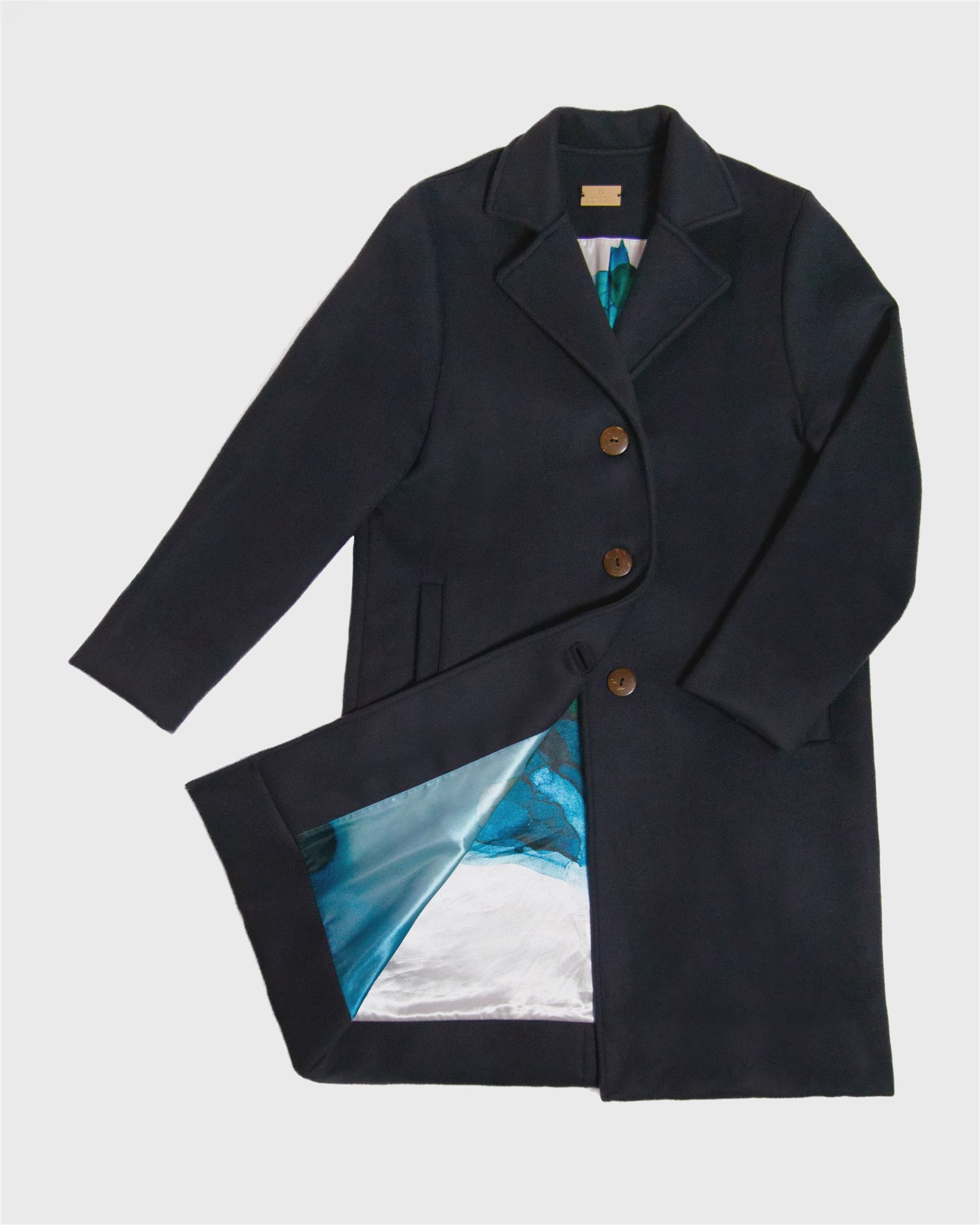 The Essential Coat: Elevate Your Everyday