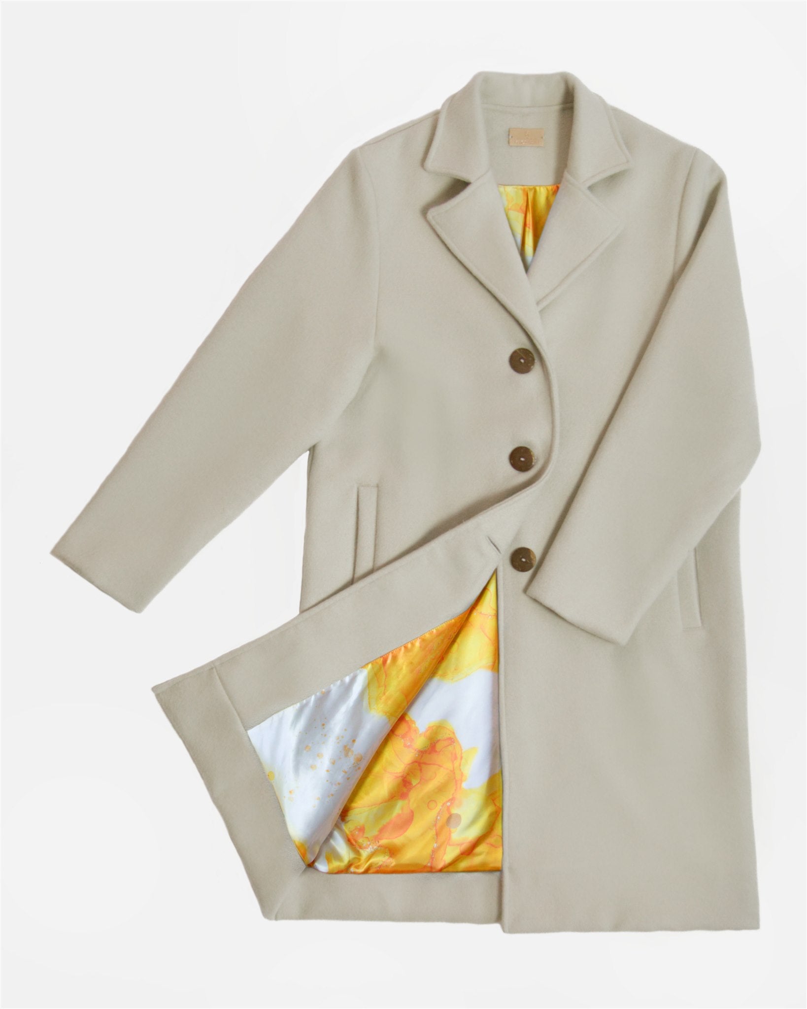 The Essential Coat: Elevate Your Everyday