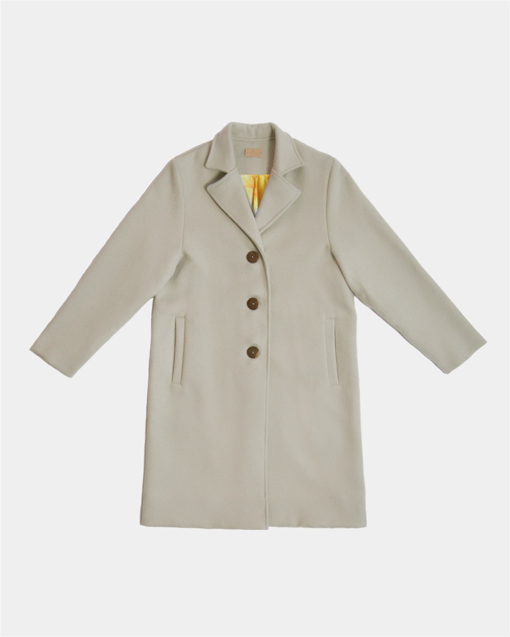 The Essential Coat: Elevate Your Everyday
