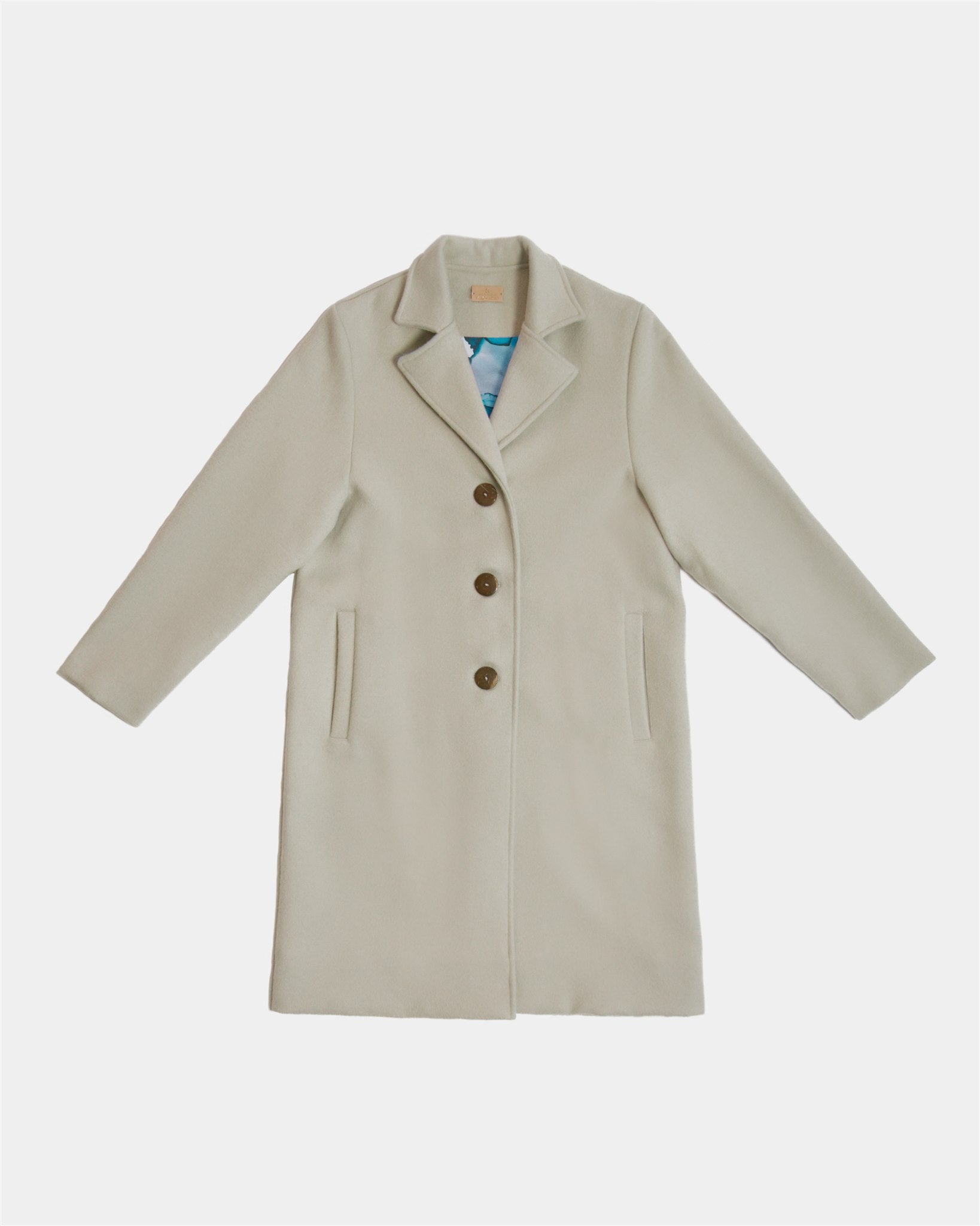 The Essential Coat: Elevate Your Everyday