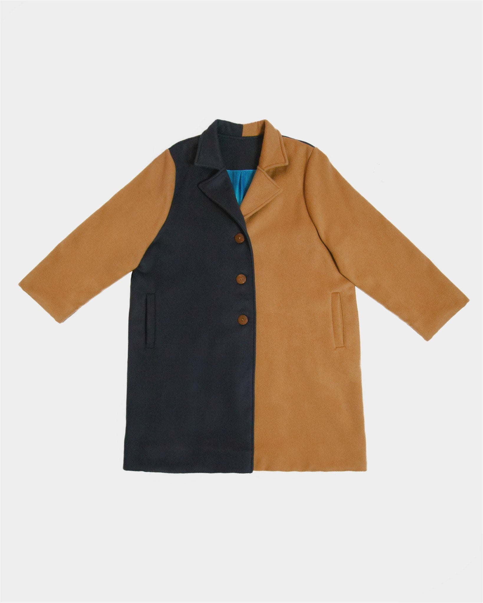 Acceleration XL 50/50 Coat Charcoal/Caramel with Ocean lining (SAMPLE COAT)