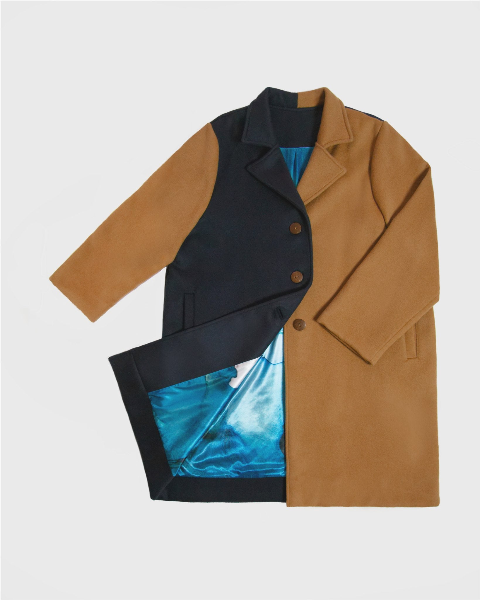 Acceleration XL 50/50 Coat Charcoal/Caramel with Ocean lining (SAMPLE COAT)